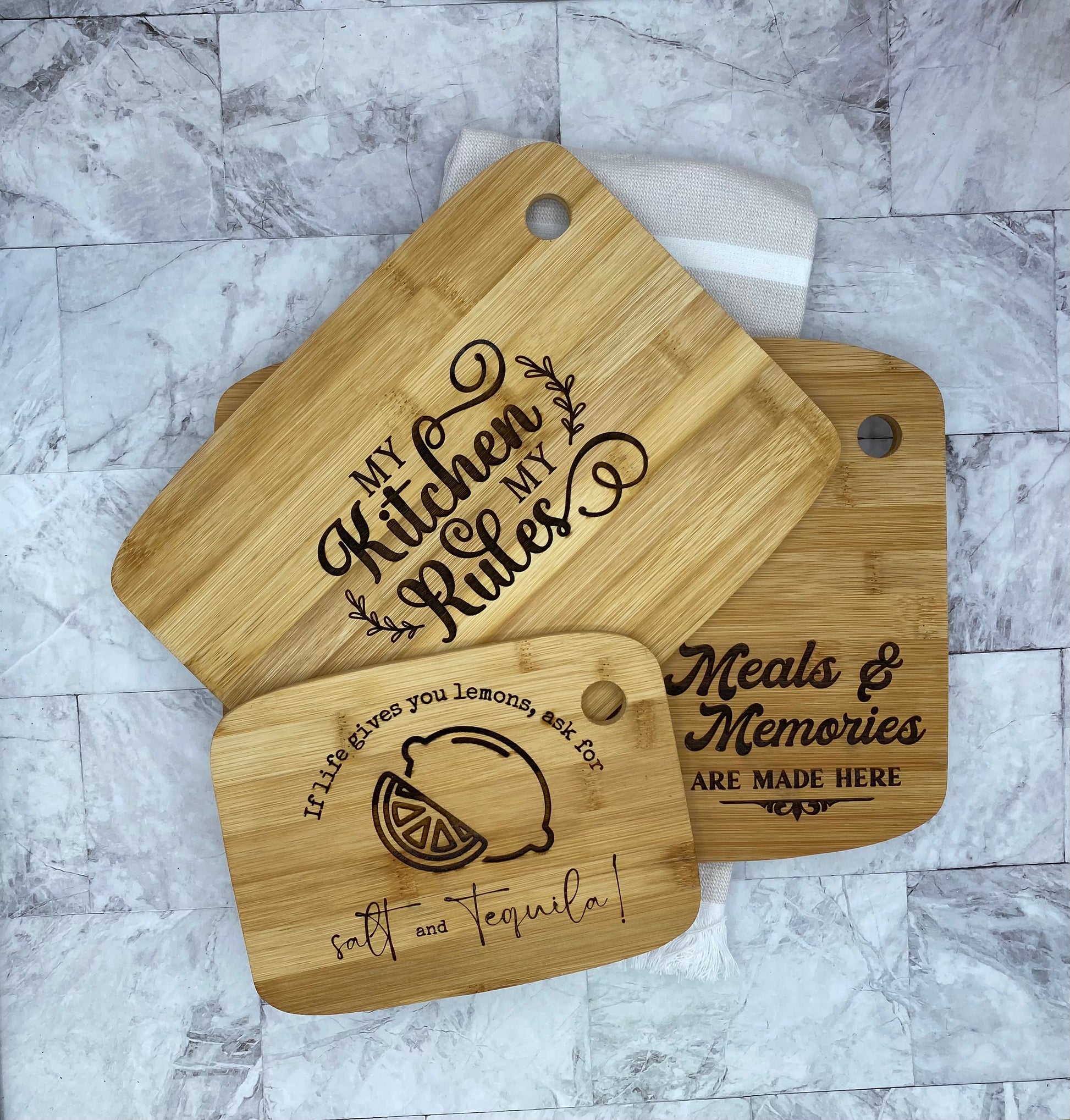 Engraved 3-piece set of bamboo cutting boards